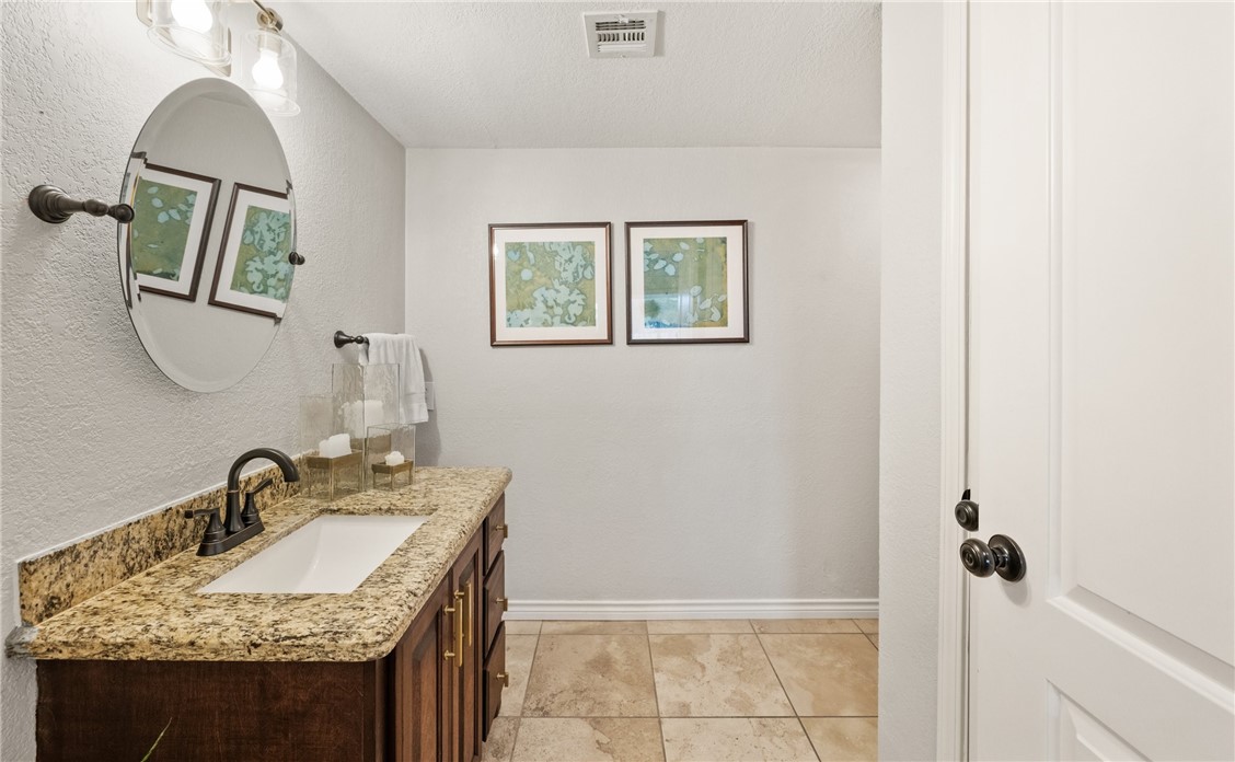 6113 Lost Creek Dr Property Photo 19