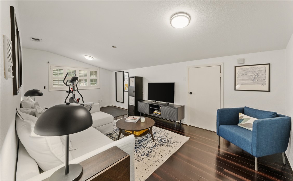 6113 Lost Creek Dr Property Photo 21