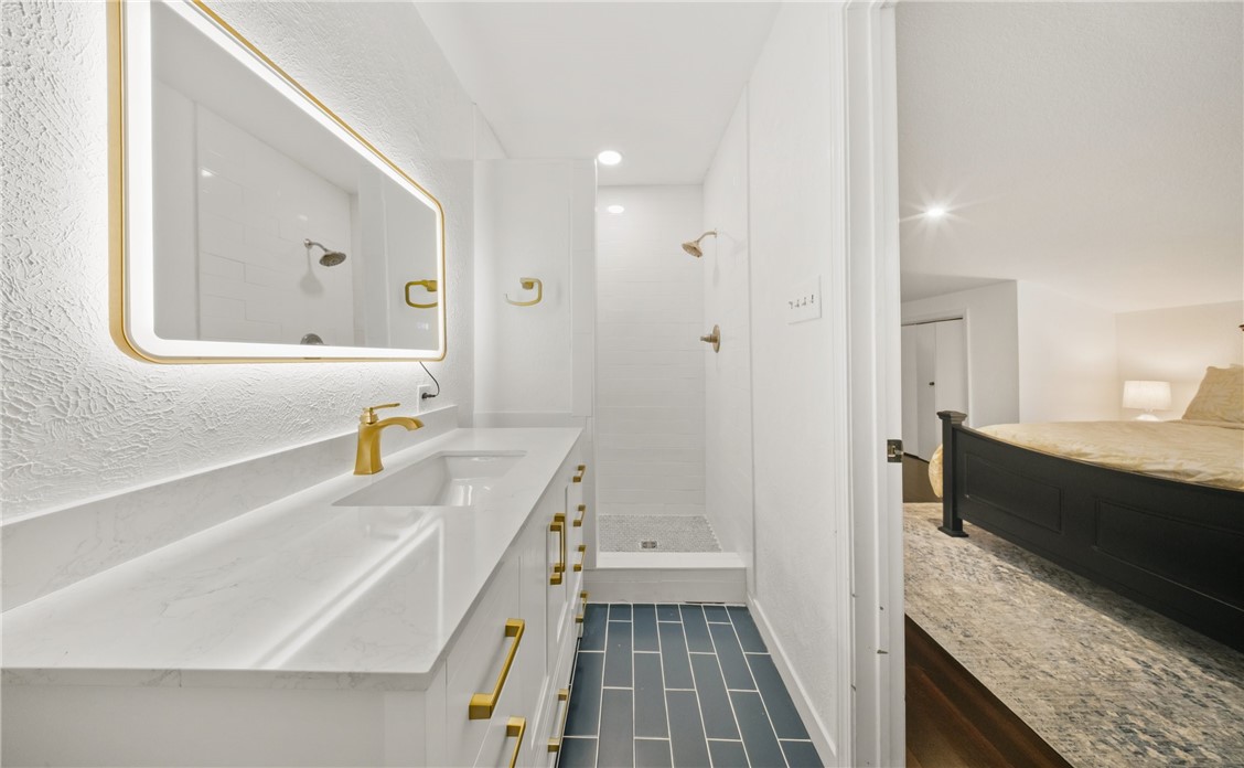 6113 Lost Creek Dr Property Photo 23