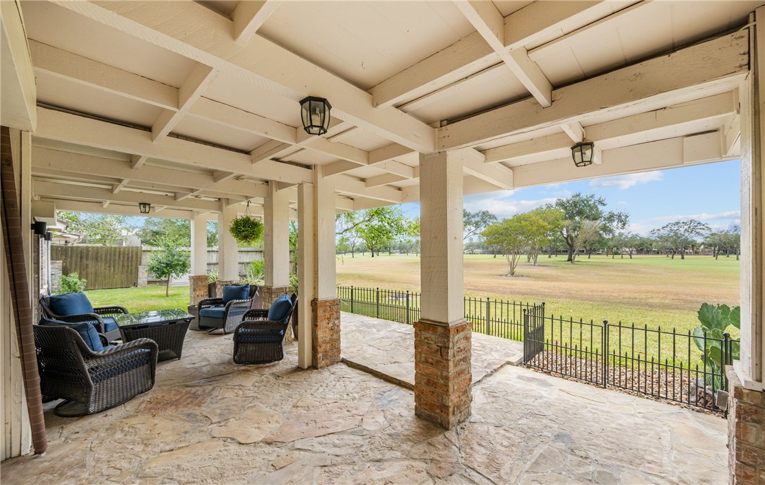 6113 Lost Creek Dr Property Photo 26