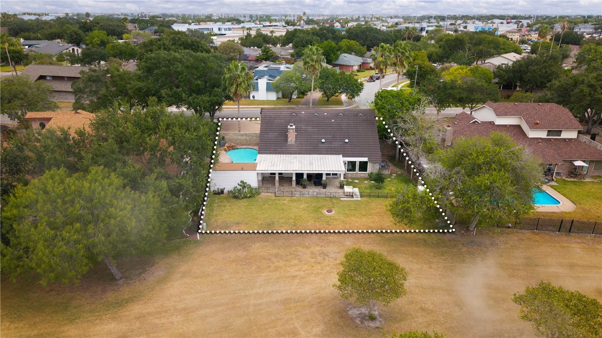 6113 Lost Creek Dr Property Photo 32