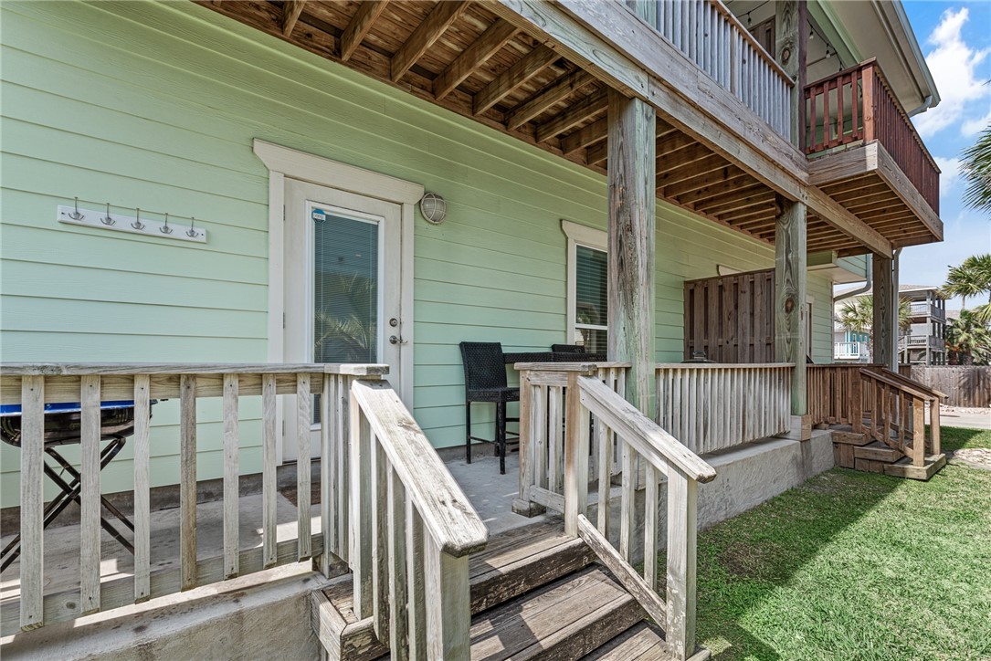 247 W Roberts Ave 11d Property Photo 5