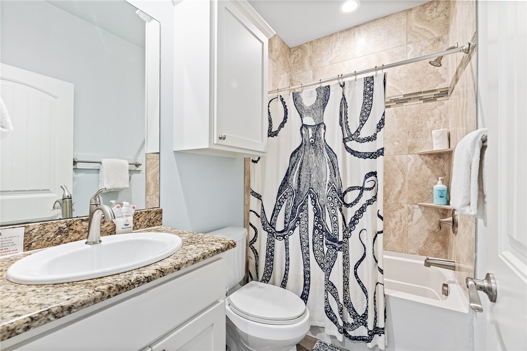 247 W Roberts Ave 11d Property Photo 19