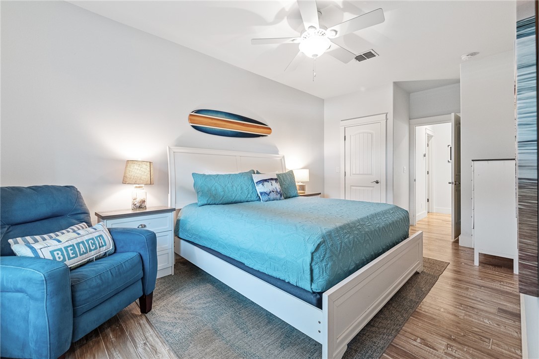 247 W Roberts Ave 11d Property Photo 23