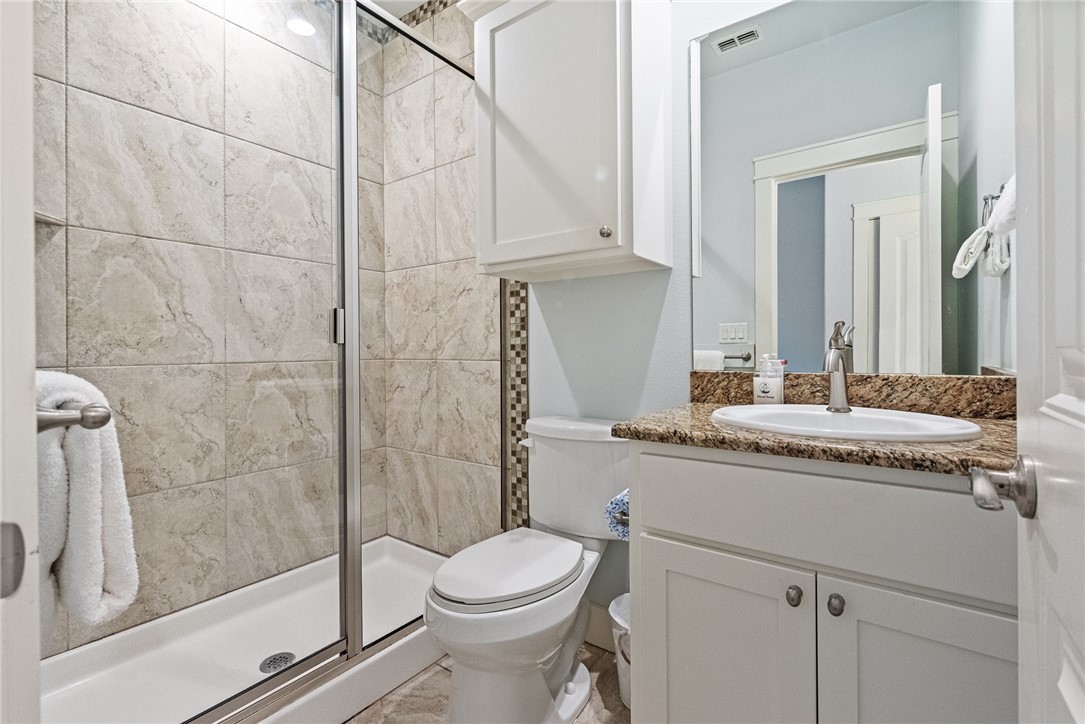 247 W Roberts Ave 11d Property Photo 24