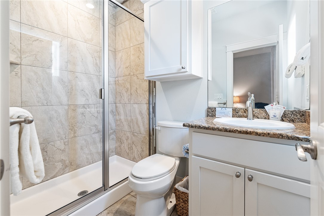 247 W Roberts Ave 11d Property Photo 26