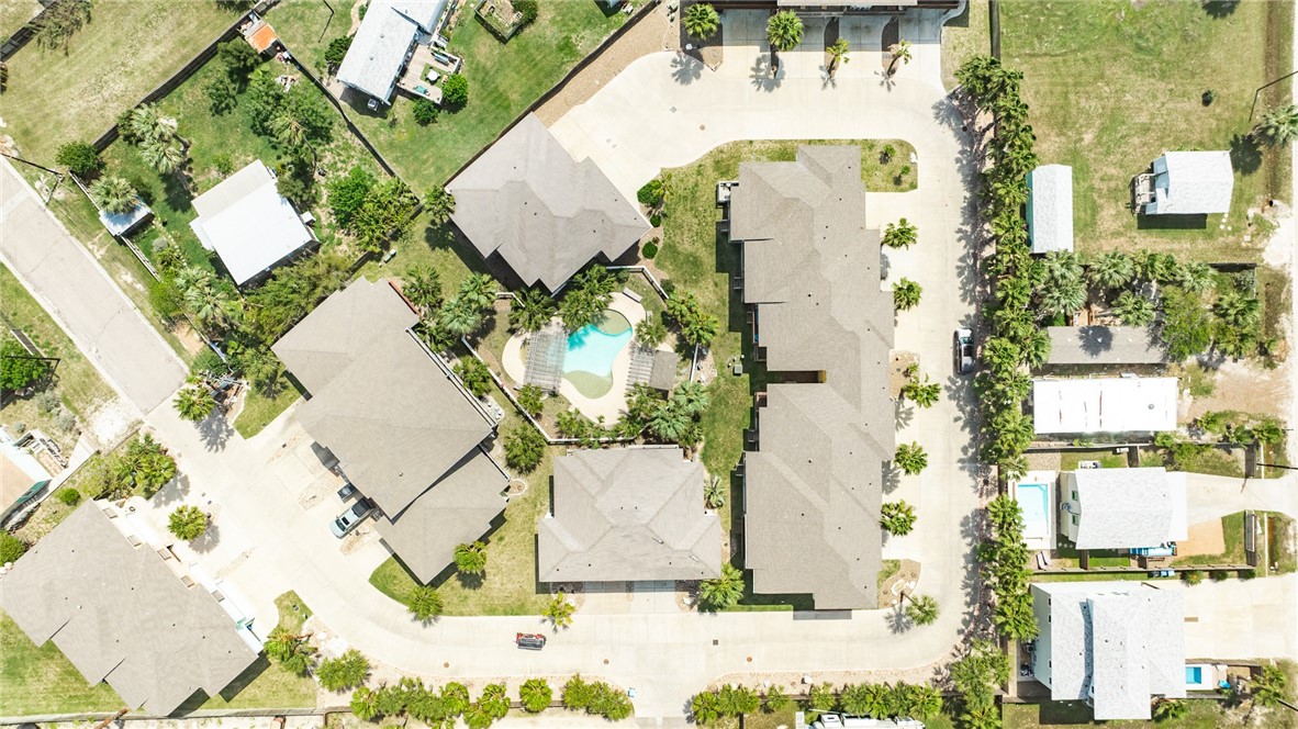 247 W Roberts Ave 11d Property Photo 35