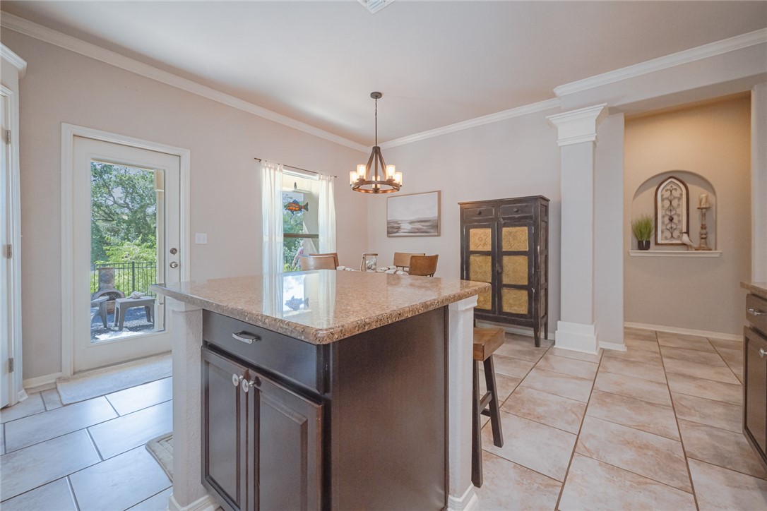 401 Inverrary Dr 36 Property Photo 6