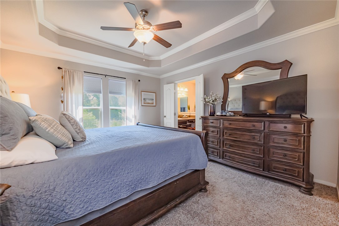 401 Inverrary Dr 36 Property Photo 11