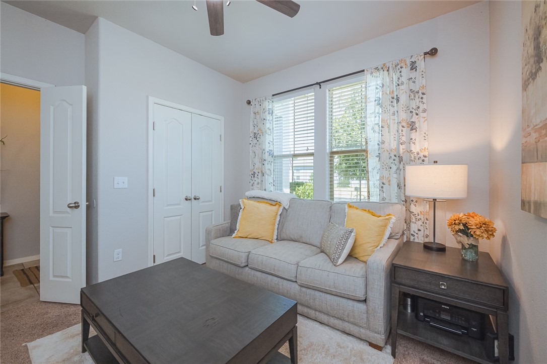 401 Inverrary Dr 36 Property Photo 17