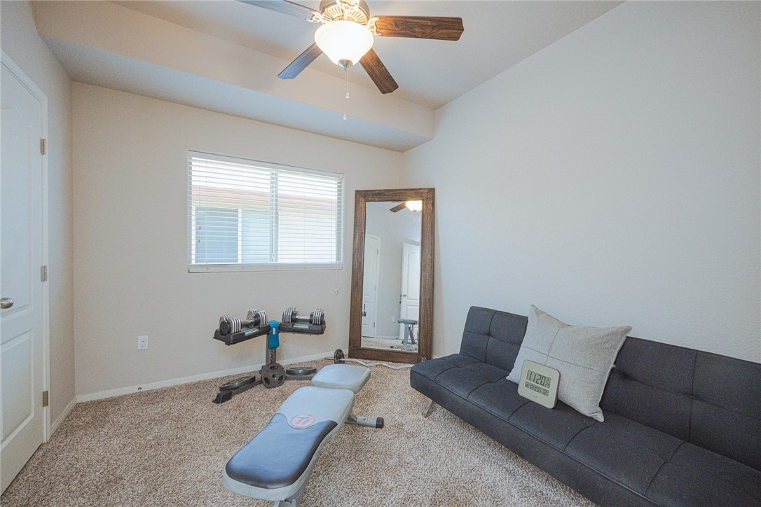 401 Inverrary Dr 36 Property Photo 18