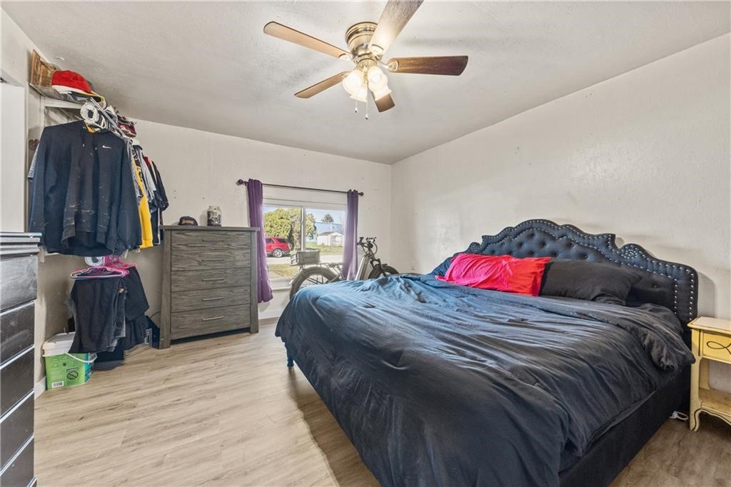 2700 Avenue D Property Photo 8