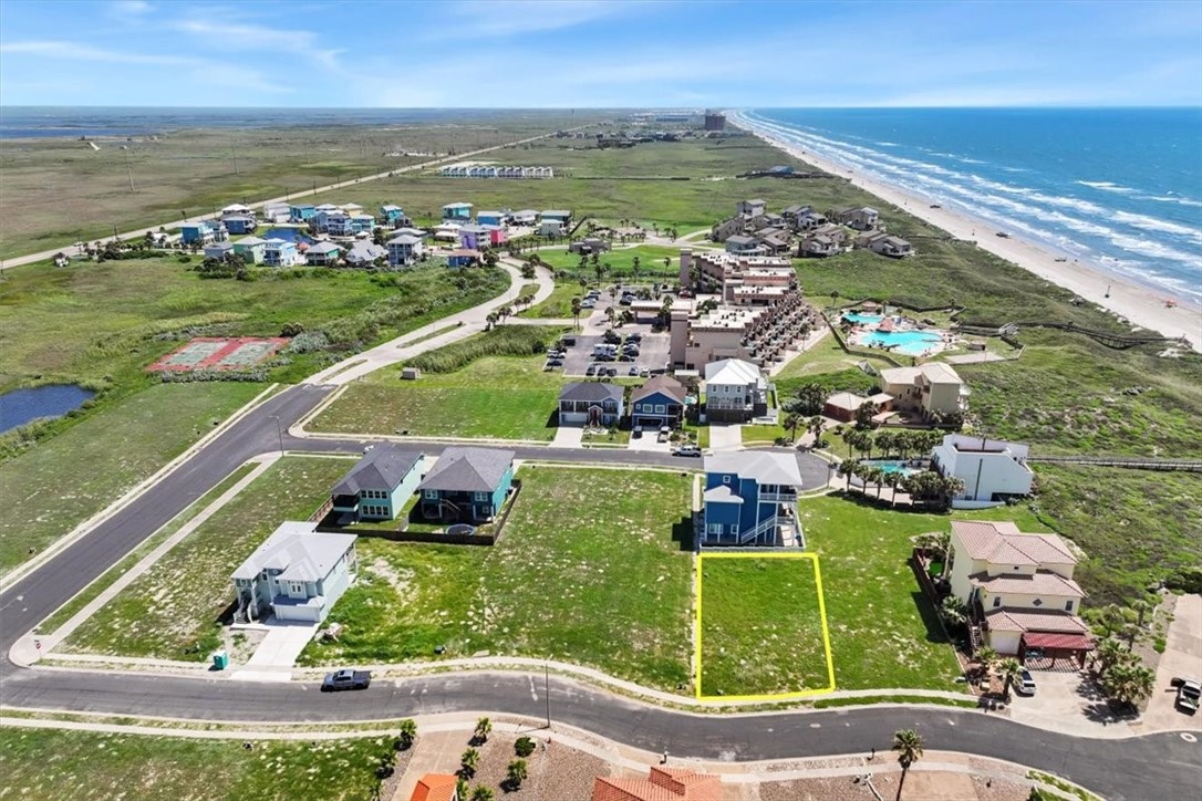 122 Sea Air Lane Property Photo 3