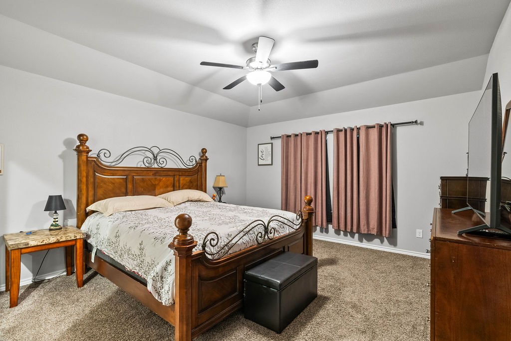 1258 Carnaby St Property Photo 13