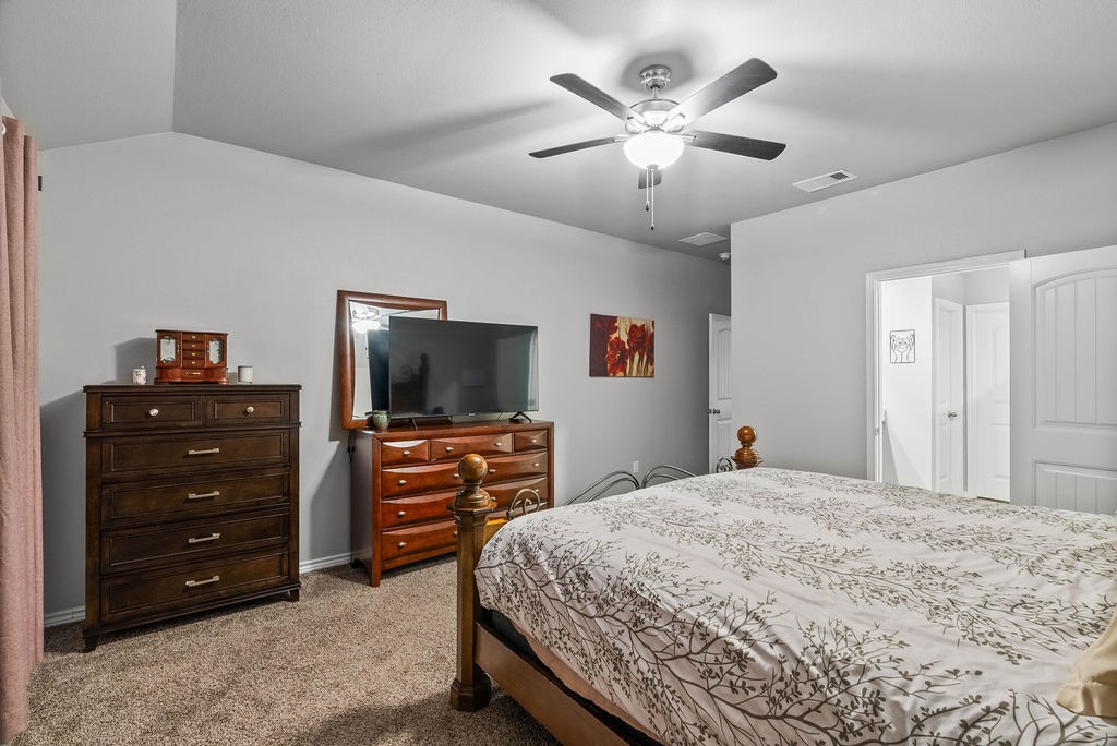 1258 Carnaby St Property Photo 17