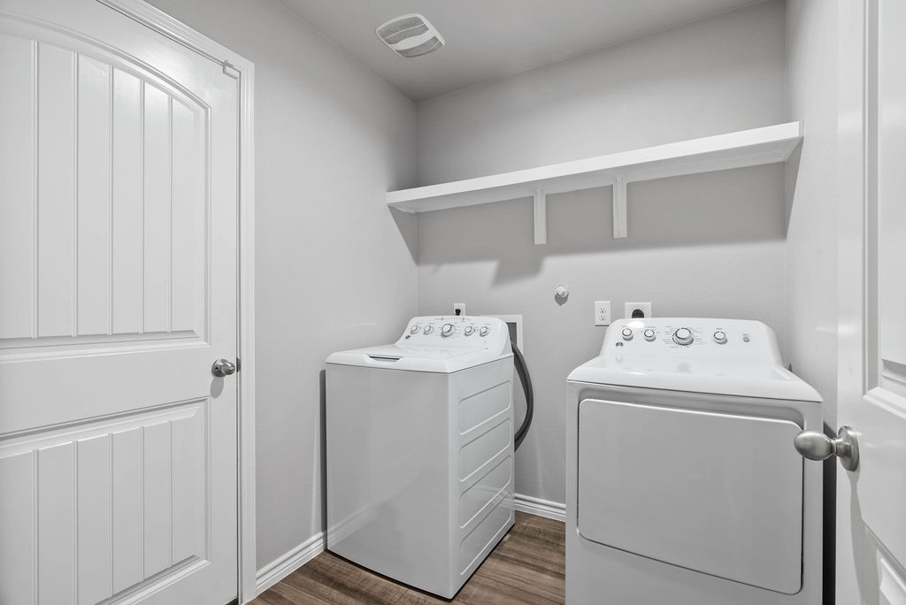 1258 Carnaby St Property Photo 25