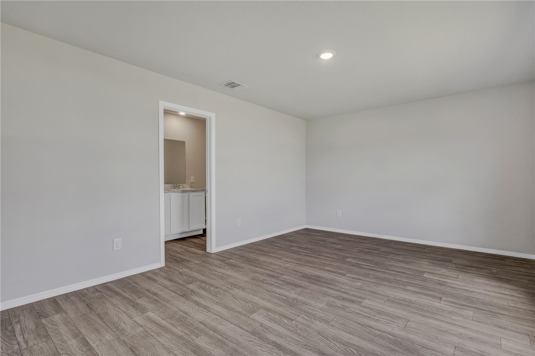 3501 Rebecca Property Photo 9