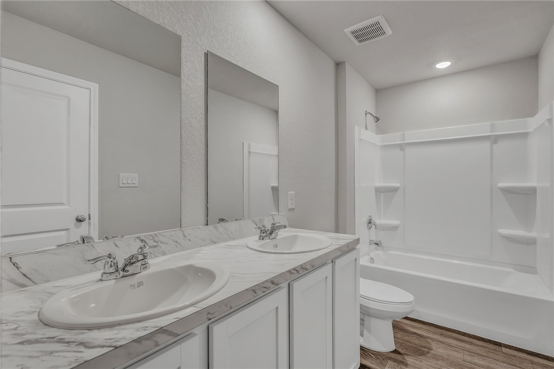 3501 Rebecca Property Photo 10