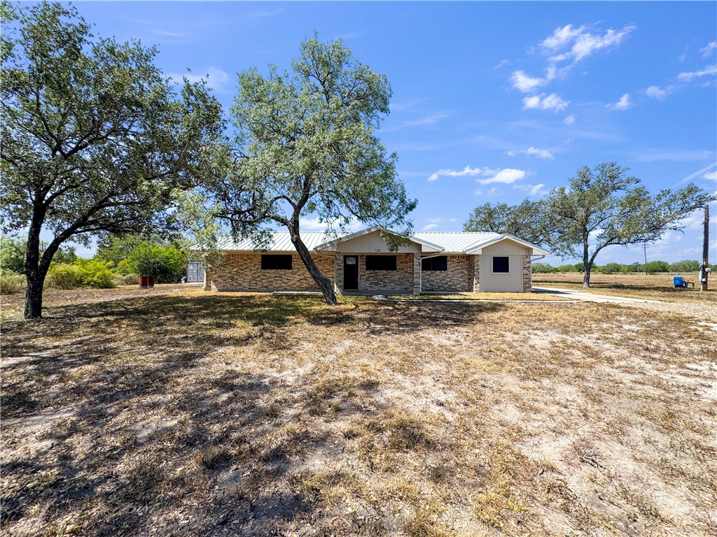 130 County Road 3211 Property Photo 1