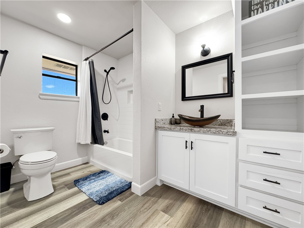 130 County Road 3211 Property Photo 13