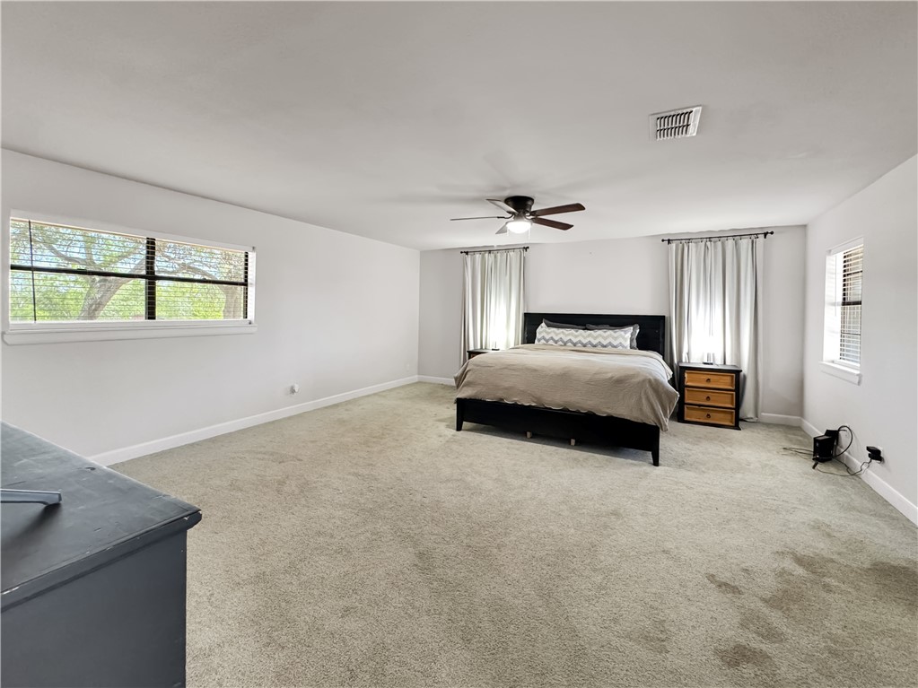 130 County Road 3211 Property Photo 16