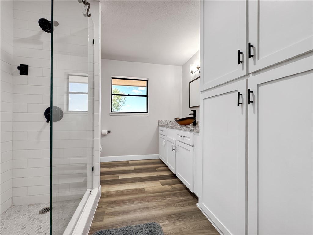 130 County Road 3211 Property Photo 19