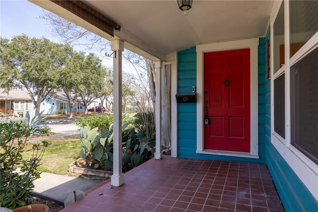 513 Atlantic St Property Photo 4