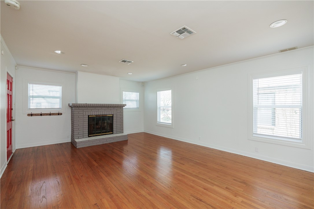 513 Atlantic St Property Photo 5
