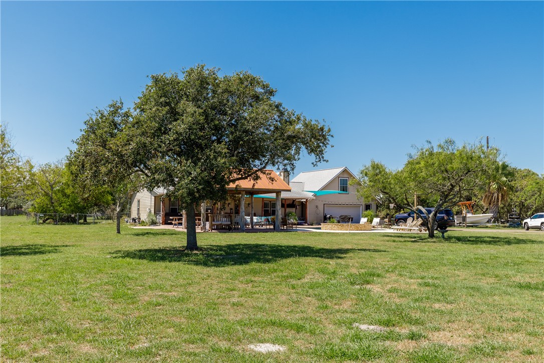 2541 Flour Bluff Dr Property Photo 3