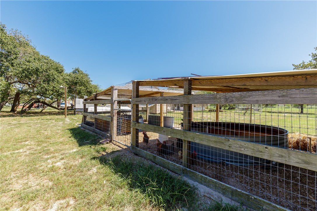 2541 Flour Bluff Dr Property Photo 36