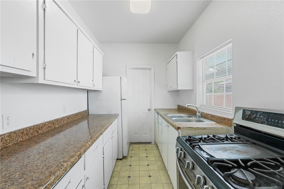 417 Vera Cruz St Property Photo 7