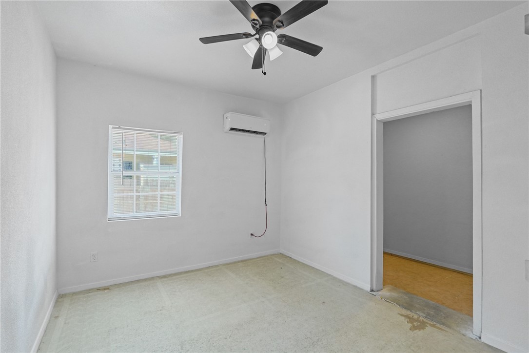 417 Vera Cruz St Property Photo 12