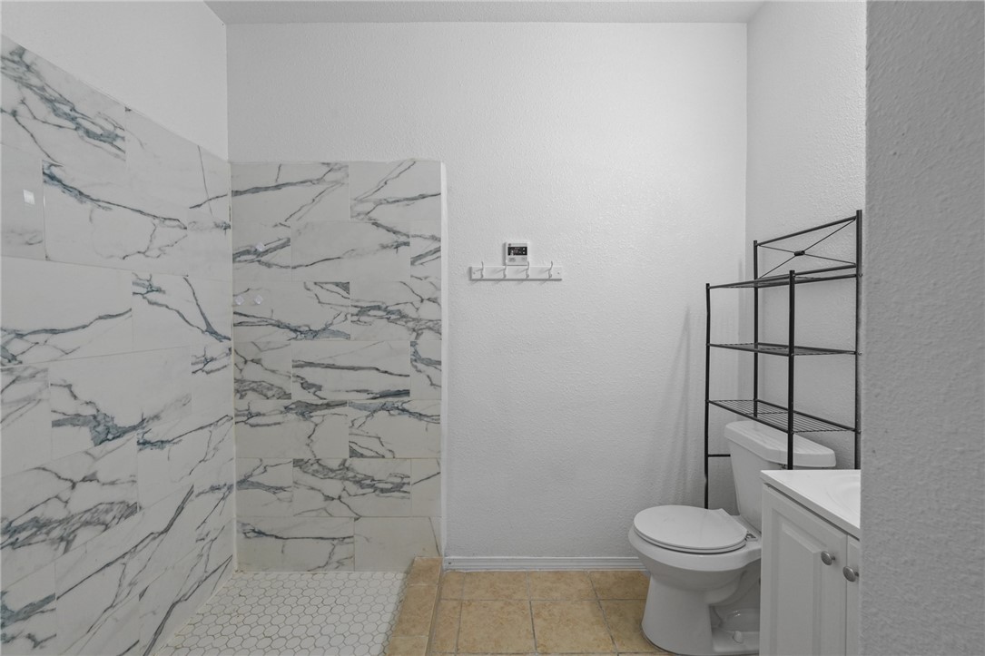 417 Vera Cruz St Property Photo 28