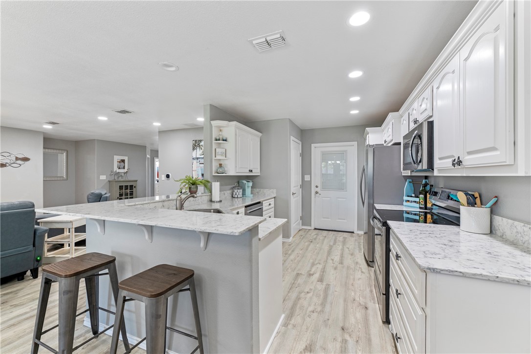 512 Rockport Channel Property Photo 9