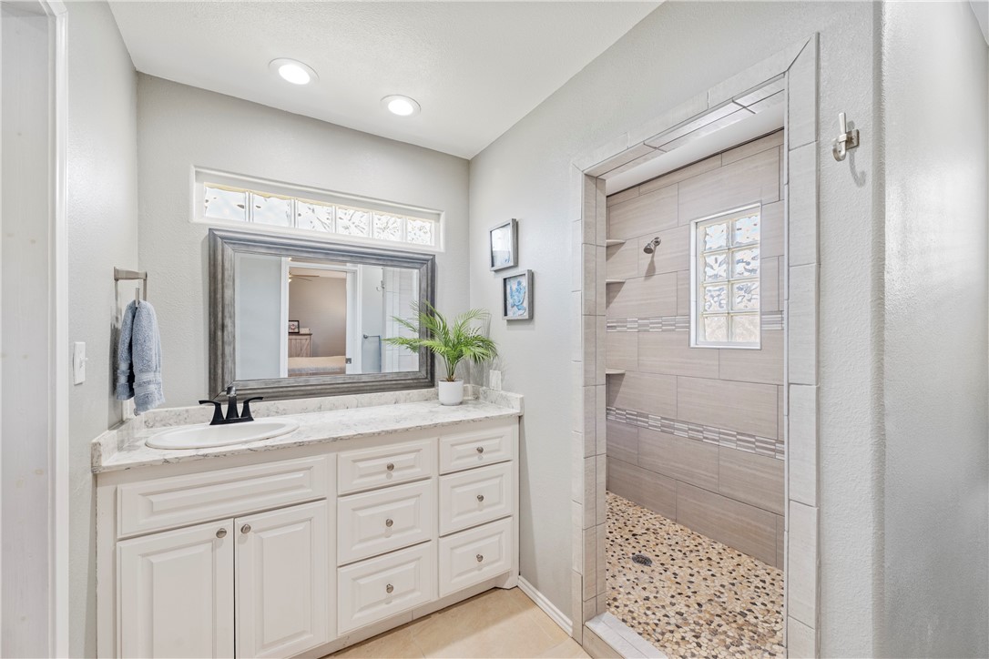 512 Rockport Channel Property Photo 15