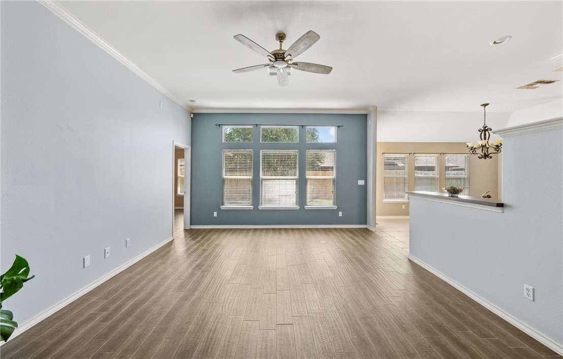 7206 Spanish Wood Dr Property Photo 2