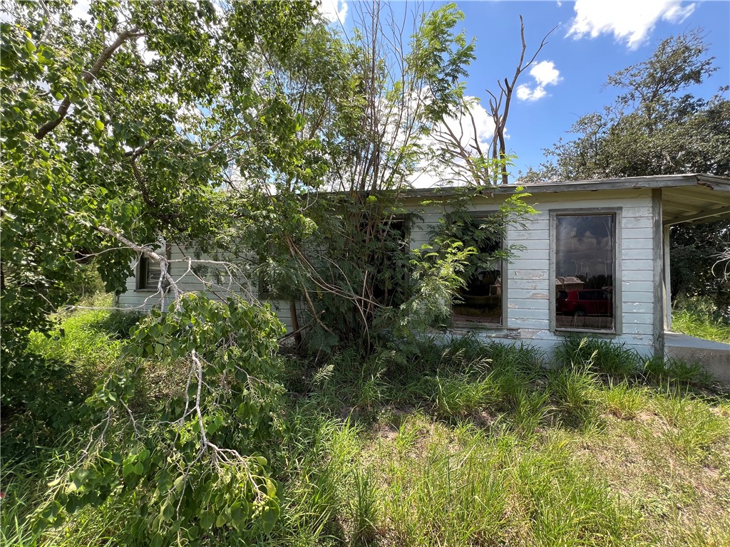 501 W Ella Ave Property Photo 6