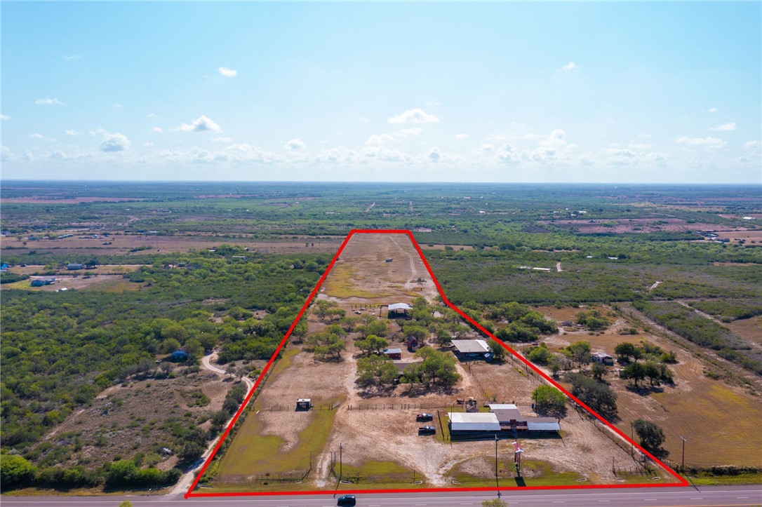 8086 N Hwy 281 Property Photo 1