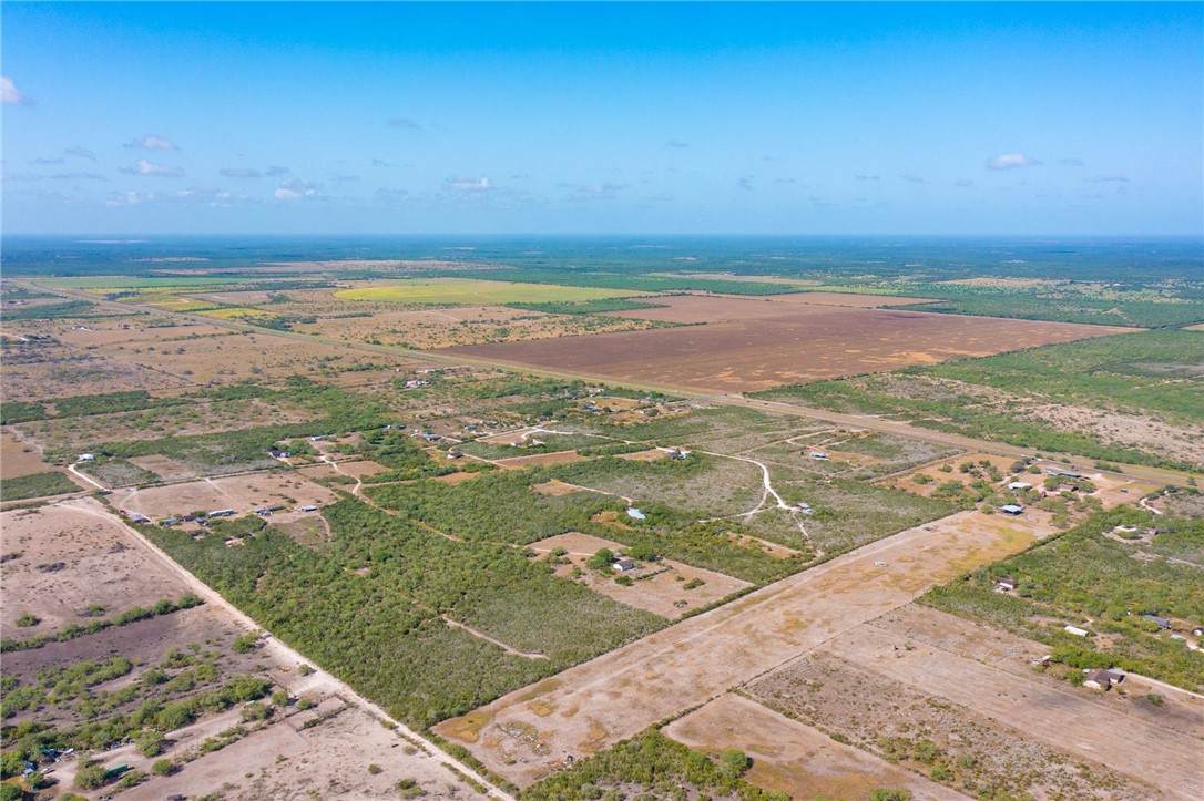 8086 N Hwy 281 Property Photo 12