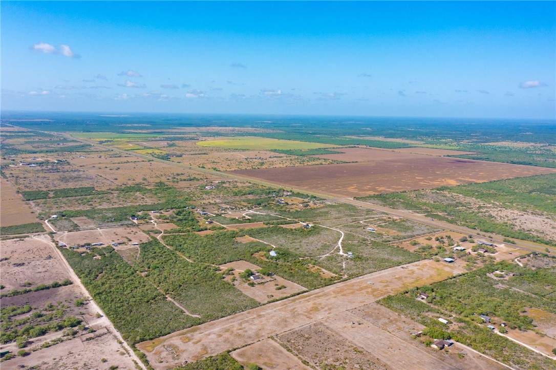 8086 N Hwy 281 Property Photo 13