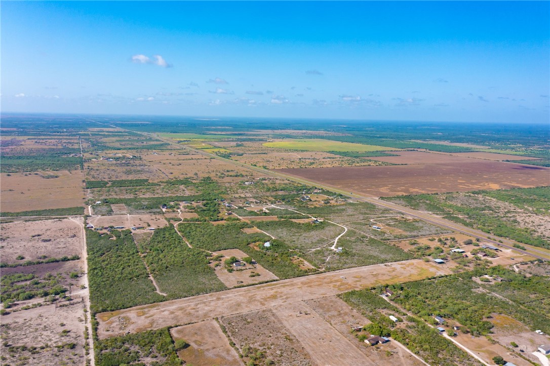 8086 N Hwy 281 Property Photo 16