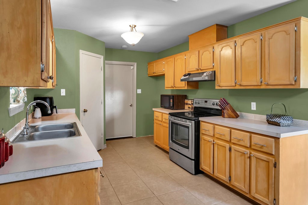 311 Lemonwood Property Photo 12