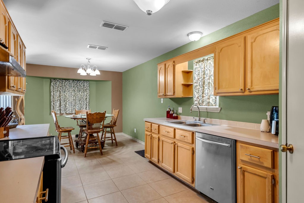 311 Lemonwood Property Photo 14