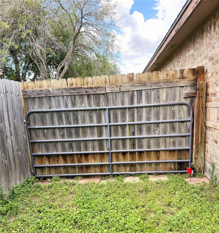 311 Lemonwood Property Photo 40