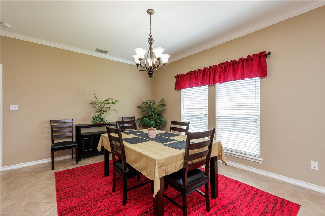 5801 Montserrat Dr Property Photo 11