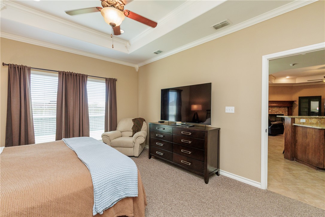 5801 Montserrat Dr Property Photo 18