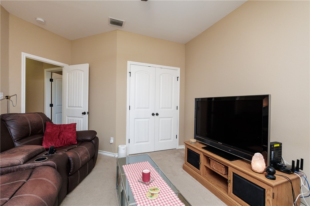 5801 Montserrat Dr Property Photo 23