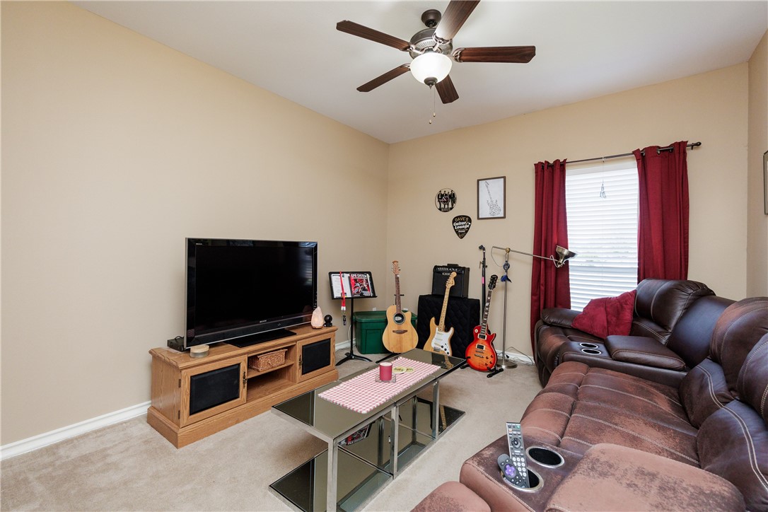 5801 Montserrat Dr Property Photo 24