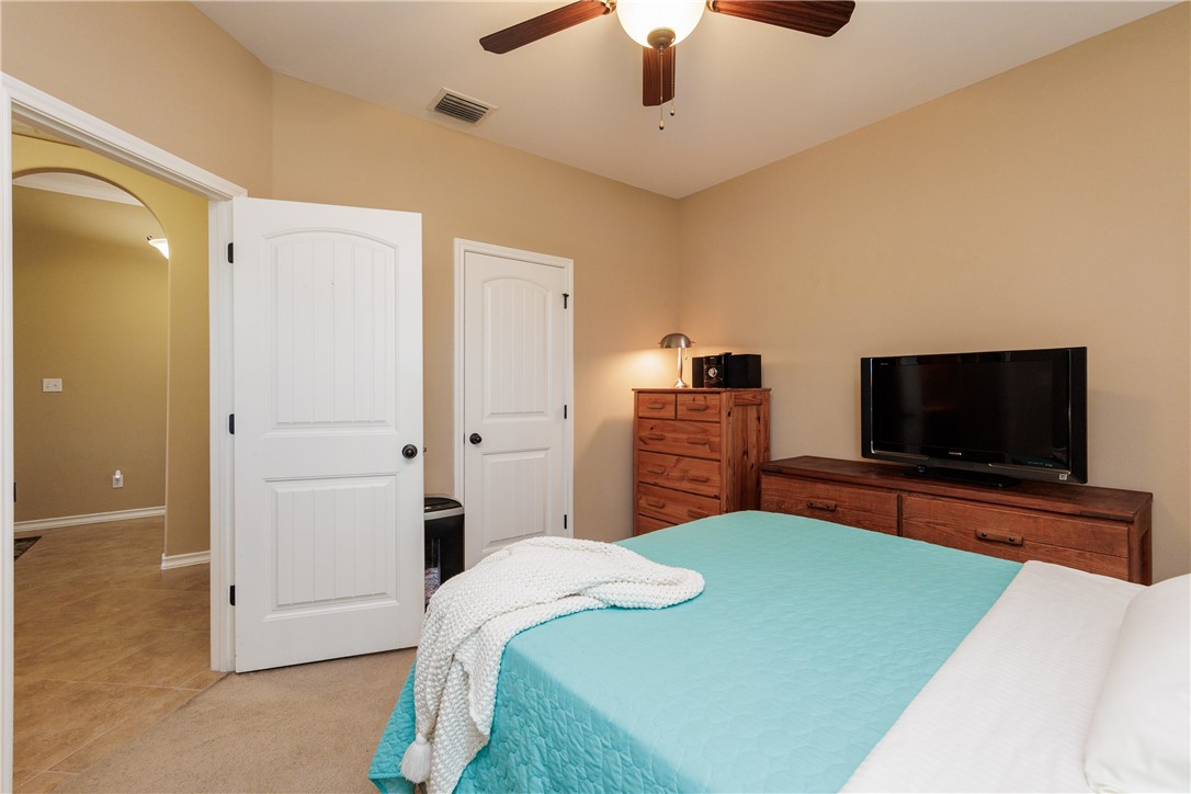 5801 Montserrat Dr Property Photo 29