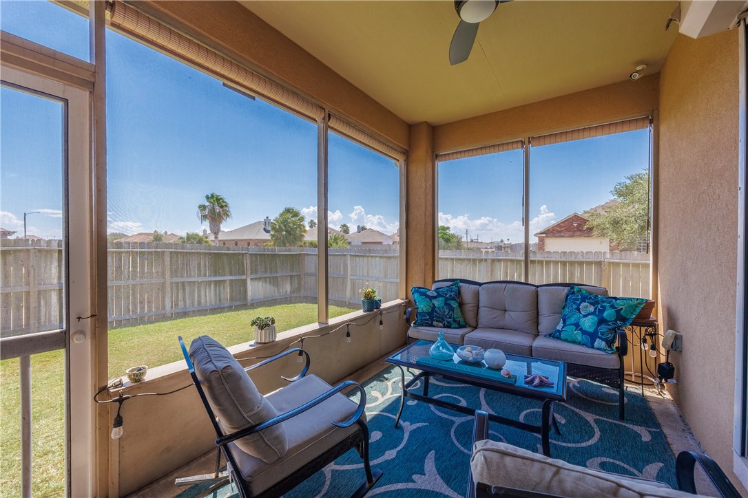 5801 Montserrat Dr Property Photo 32